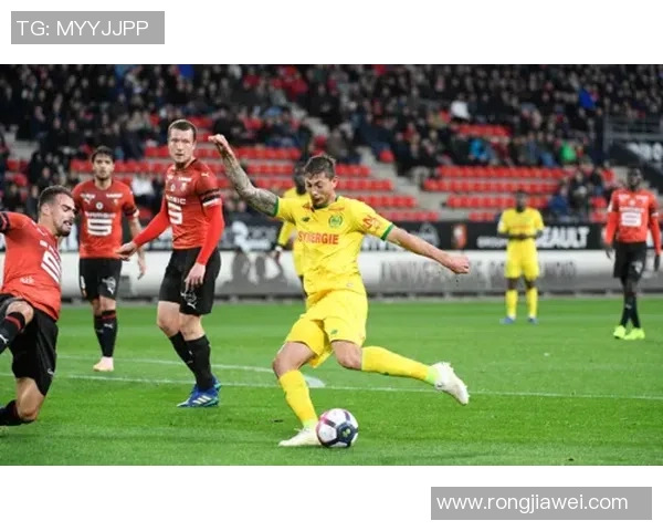 加的夫城与卢顿的精彩对决结果揭晓赛季走势引人关注